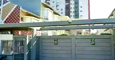 Casa 11 com 2 vagas, 117,62m² privativos, imóvel ocupado
