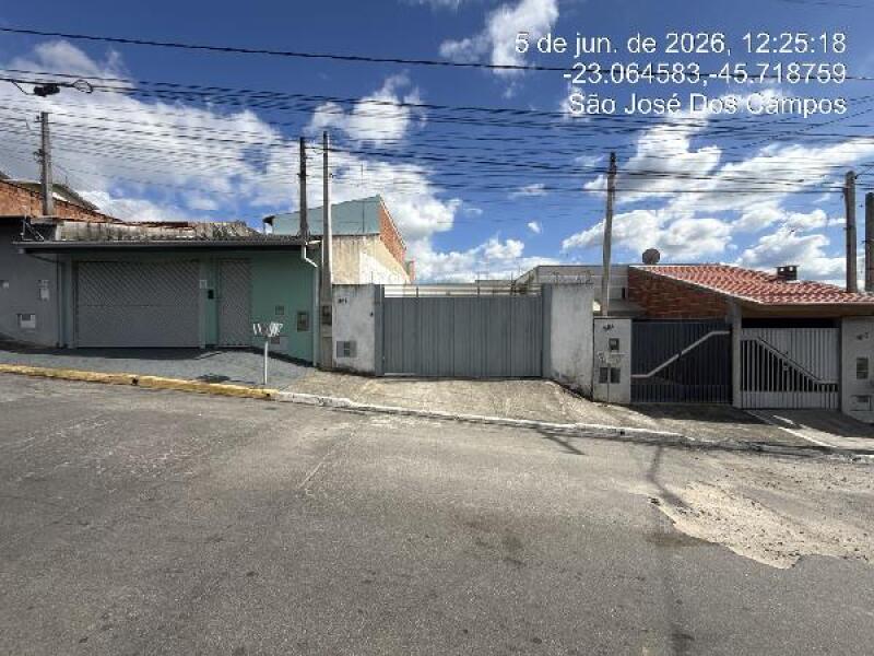 Casa com 66,5 m² em Caçapava/SP