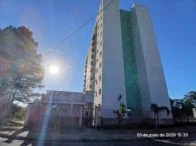 Box de garagem coberto com 12m² em condomínio