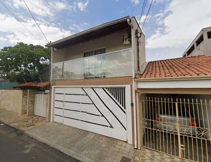 Casa aconchegante 102 m² ocupada, ideal para reformas e investimento