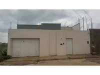 Casa em leilão com 180m² de área construída