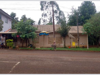 Casa aconchegante com 154m² construída, ocupada e pronta para investir