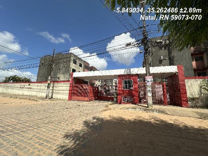 Apartamento com 2 quartos, 2 banheiros e 1 vaga de garagem