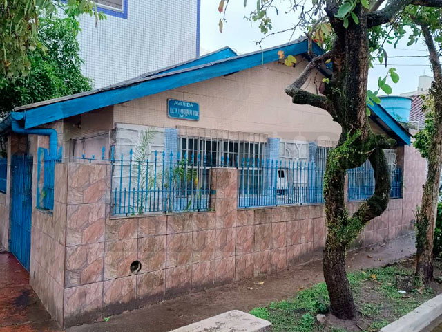 Casa desocupada com 2 quartos, 1 banheiro e 84,24m² construídos