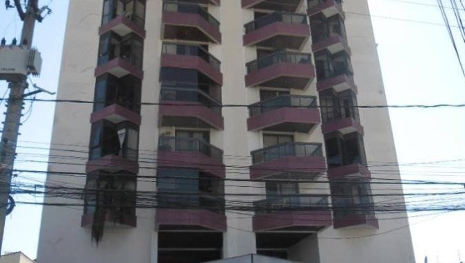 Apartamento Duplex 81 com 3 quartos e 3 vagas de garagem
