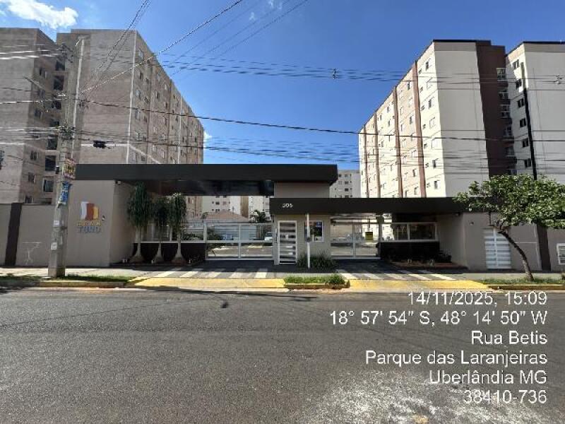 Apartamento com 2 quartos em Uberlândia/MG
