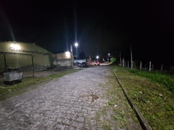 Casa com 2 quartos, 2 banheiros e 1 vaga de garagem
