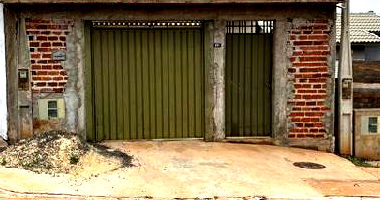 Casa com 2 quartos, 1 banheiro, área construída 44,68m², 1 vaga