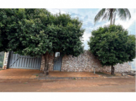 Terreno com Edificação Simples em Santa Helena de Goiás