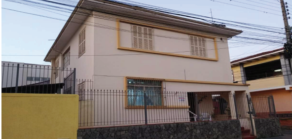 Casa 6 quartos, 2 banheiros e 200m², ocupada
