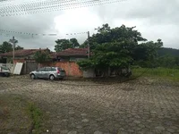 Casa em São João Batista com 85,23 m² e terreno amplo