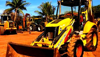 Retro New Holland B95B 2014 4x4 Operacional