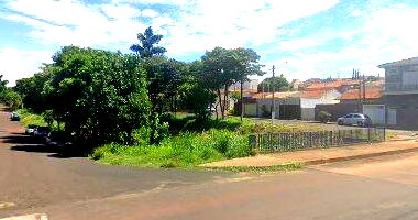 Terreno de 500m² com matrícula registrada, ocupado