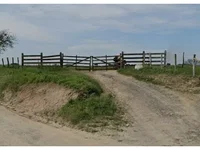 Área Rural com 285.902m², benfeitorias, imóvel