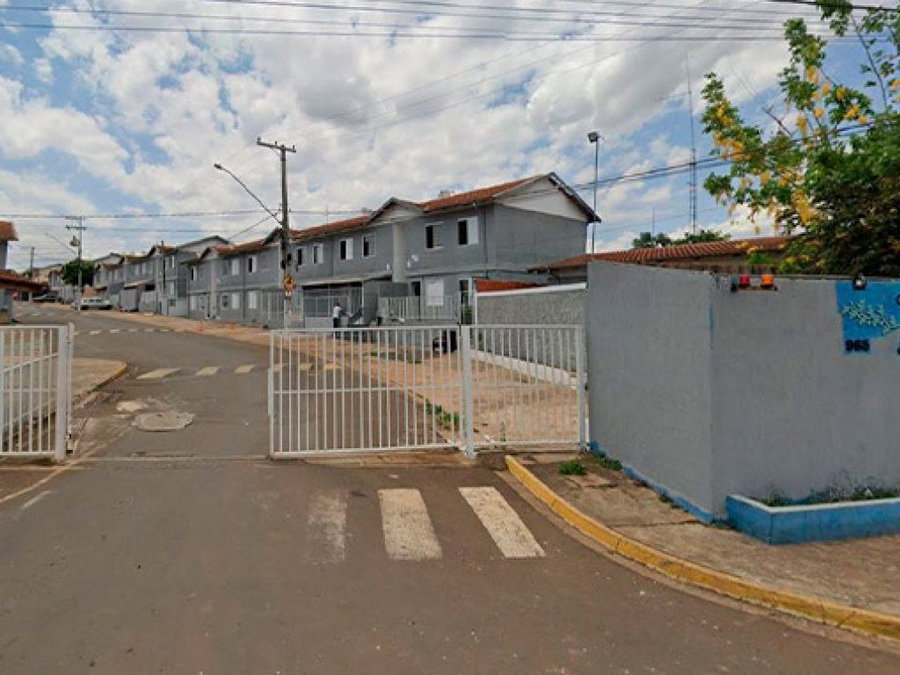 Apartamento com 2 quartos, 1 banheiro e 1 vaga de garagem