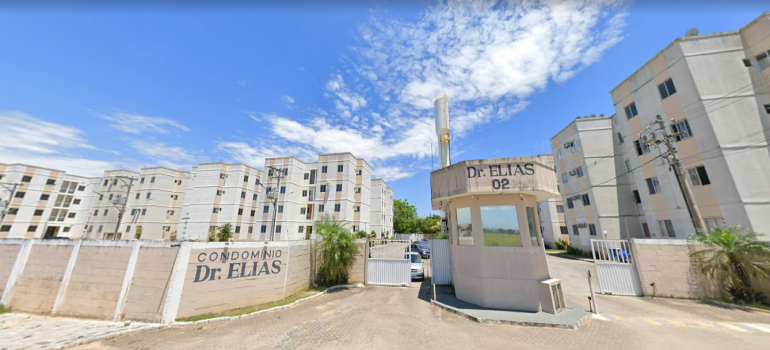 Apartamento com 2 quartos, varanda e vaga de garagem