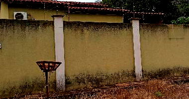 Casa com 3 quartos, 2 banheiros e 2 vagas