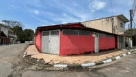 Casa com 196 m², 3 quartos, 2 banheiros, ocupada, em Jardim Comendador
