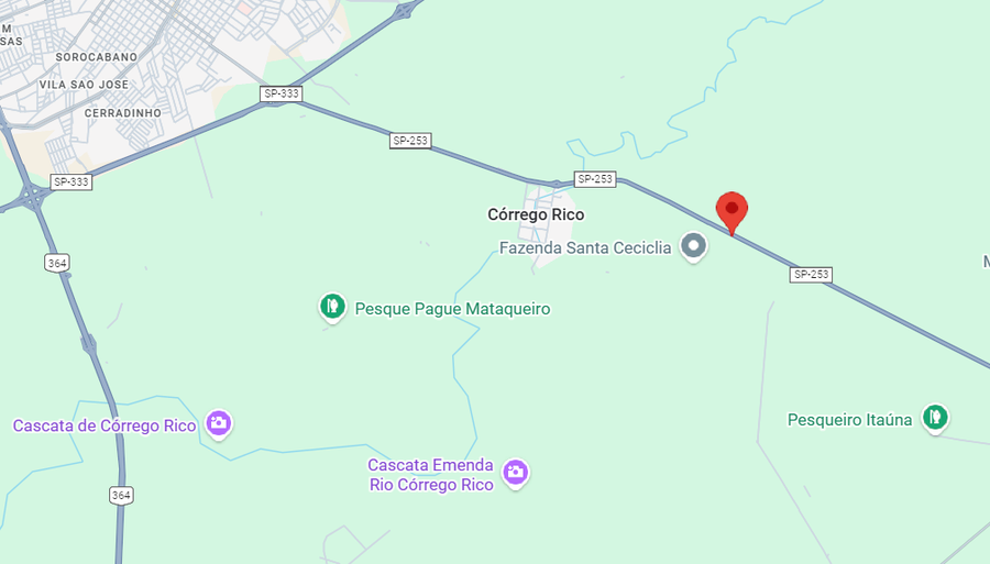 Terreno Urbano Amplo com Área Construída e Lazer