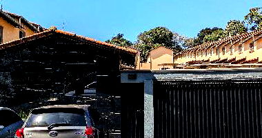 Casa com 2 Quartos e 1 Vaga em São José da Lapa