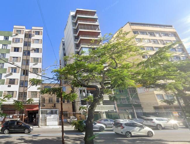 Apartamento com 2 quartos, 1 suíte e 1 vaga de garagem