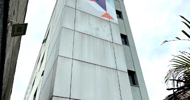 Prédio Comercial com Instalações para Hospital em Vila Madalena