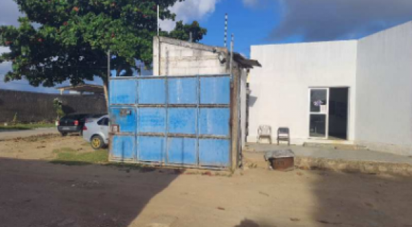 Área comercial com galpão e escritório, 500m²