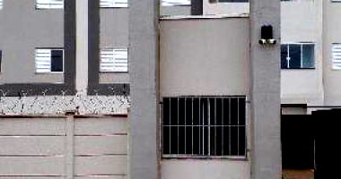 Apartamento com 2 Quartos e Varanda em Itumbiara