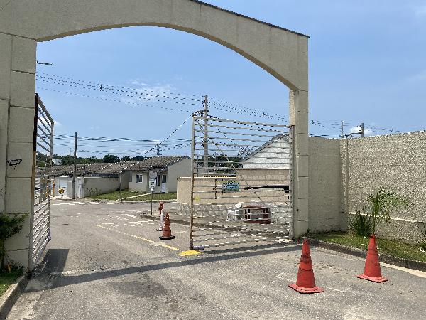 Casa com 2 quartos, 2 banheiros, 1 vaga e 52,15m² construída