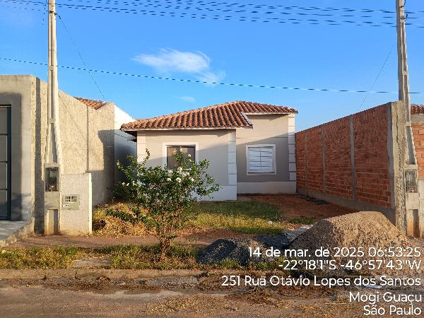 Casa 2 quartos, 1 banheiro, 49.6m² construída, desocupada