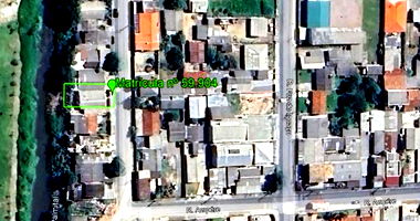 Terreno com Residência em Colombo