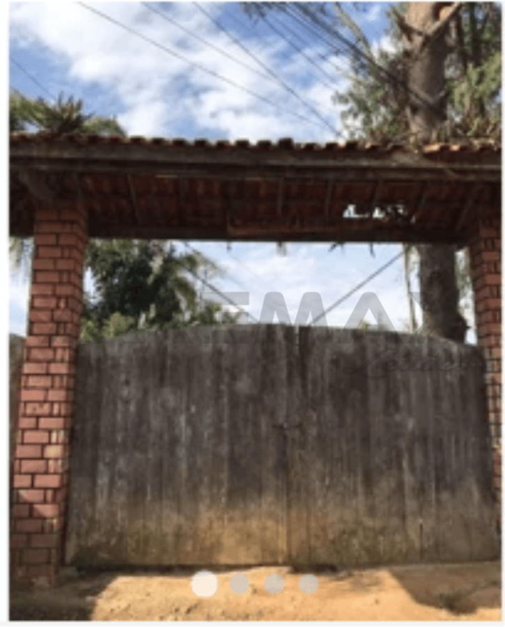 Terreno com Edificações em Embu-Guaçu