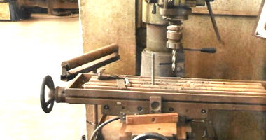 Furadeira KONE KFF30 em ótimo estado