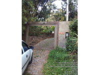 Casa desocupada com terreno de 2.293 m²