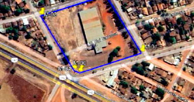 Armazém em terreno amplo com 30.398m²