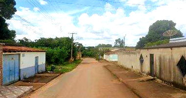 Terreno amplo 3.200m² com benfeitorias em ruínas