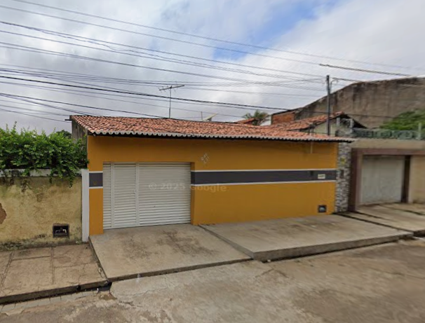Casa com 180,00 m² em Teresina - Saci