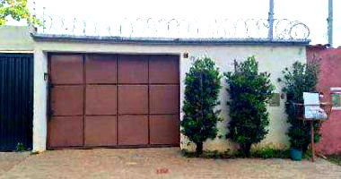 Casa 131m² com 3 quartos e 2 banheiros - Ocupado