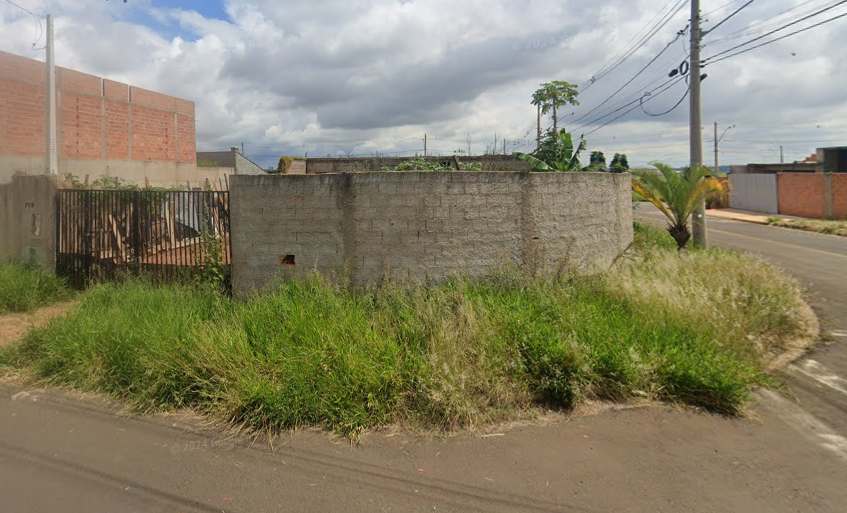 Casa com 328,12m² ocupada em Hortolândia