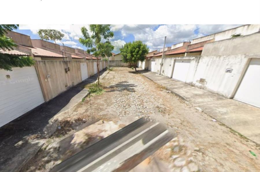 Casa Geminada com 60,70m² em Horizonte/CE