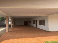 Casa com 3 quartos, 3 banheiros e 358,09 m² de área construída