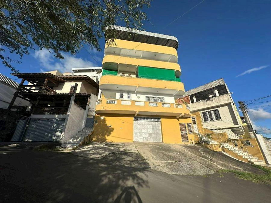 Apartamento padrão com 3 quartos, 3 banheiros, 1 vaga, 168m² construídos, ocupado