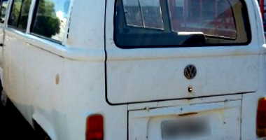 VW/Kombi 2000/2001 com Avarias