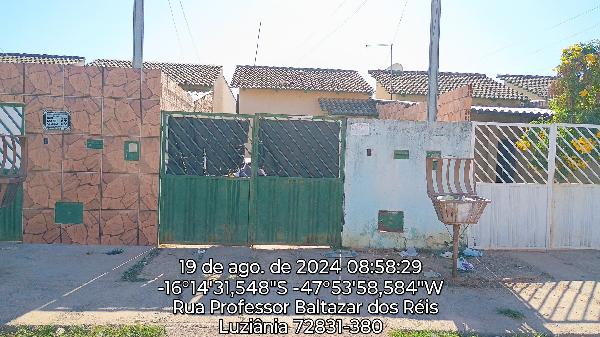 Casa 2 quartos com varanda, área construída 54,09m², 1 vaga