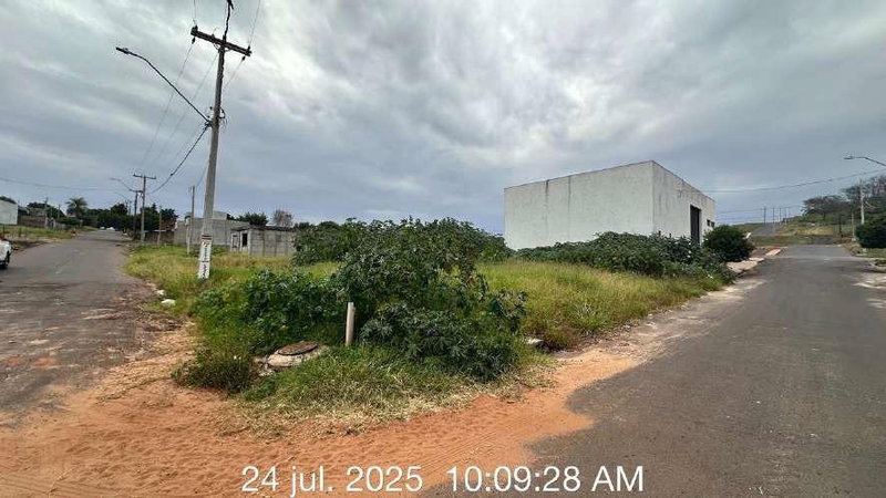 Terreno urbano de 343,75m² no Parque Irani