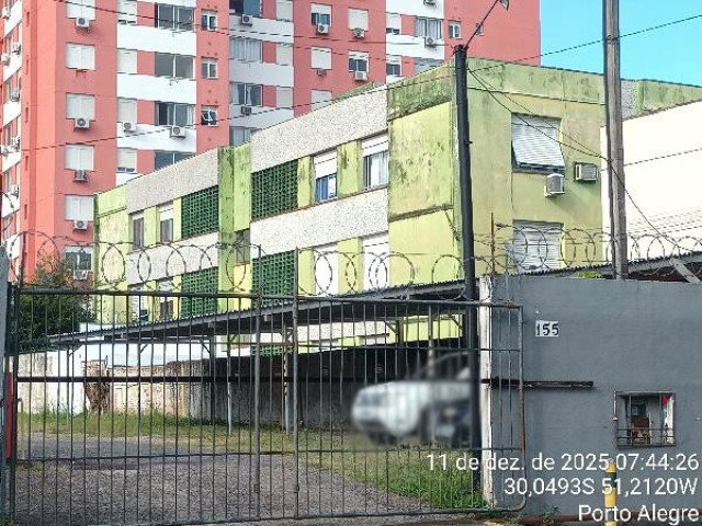 Apartamento com 2 quartos em Porto Alegre/RS