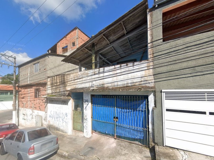 Casa com 2 residências, 176m², 1 vaga, desocupada