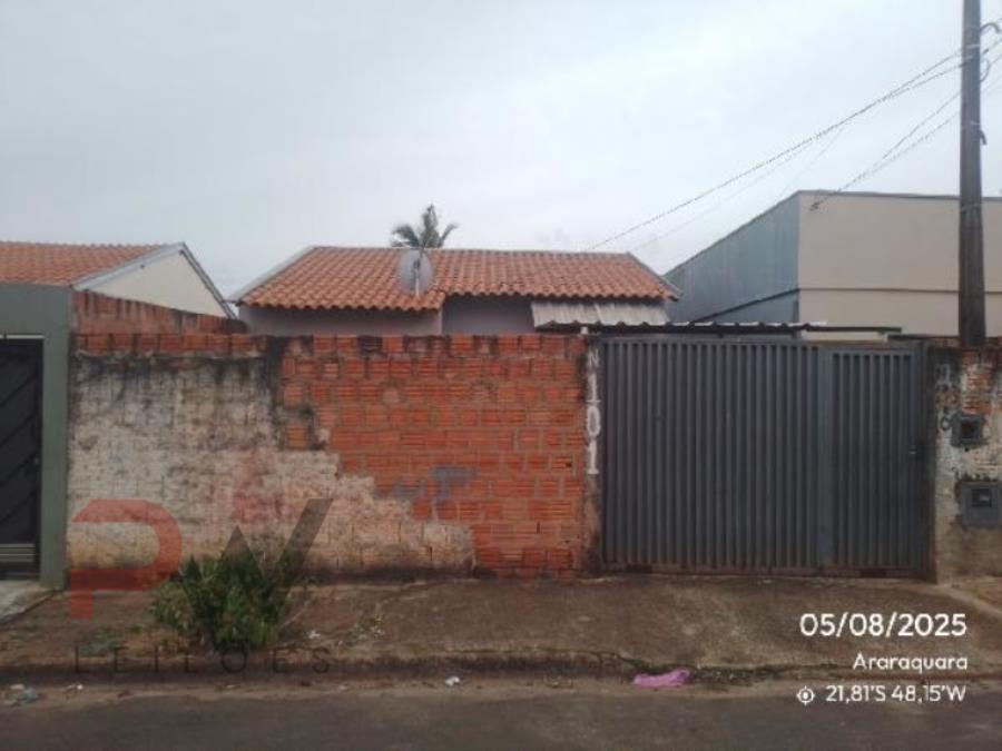 Casa em Araraquara/SP com 2 quartos e 210m² de terreno