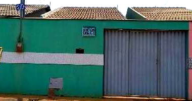 Casa com 2 quartos, 1 banheiro, vaga de garagem e 63m² privativos