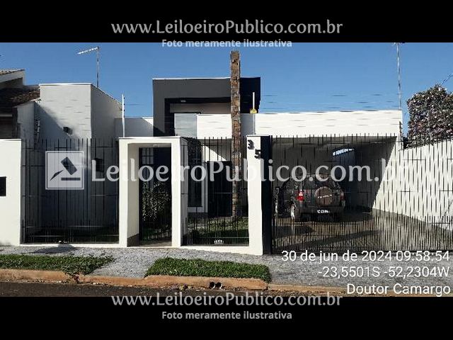 Casa com 3 quartos, 2 banheiros, 1 vaga e 150m² construída